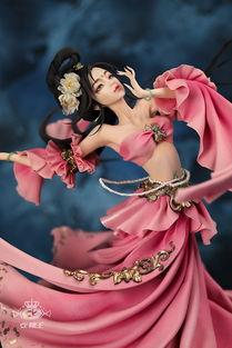 古代美女变成人偶视频,穿越时空的美丽传奇