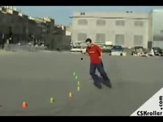 轮滑教学视频成人刹车,成人学员快速掌握刹车要领